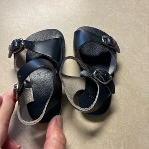 Stride Rite Vintage 90’s Navy blue baby sandals.